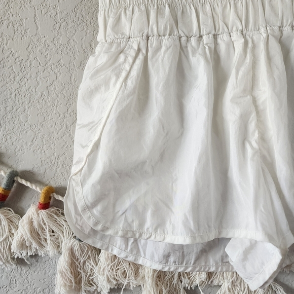 Free People Movement The Way Home Shorts Optic White Running Yoga Athletic M - Picture 8 of 13